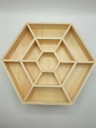 A ESPOSITORE MANDALA ESAGONALE DI LEGNO PER PIETRE BURATTATE per pietre levigate.