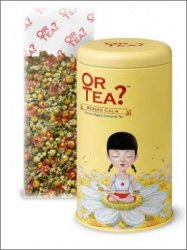 Una lattina di Or Tea?™ Bee Calm tè bio Camomilla e Vaniglia con dentro una ragazza seduta.