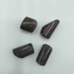 Set di quattro cabochon in pietra Rubino Cianite Burattato.