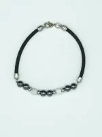 Men's bracelet with hematite and howlite