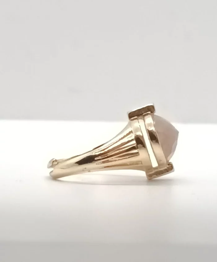 anello pietra luna rosa